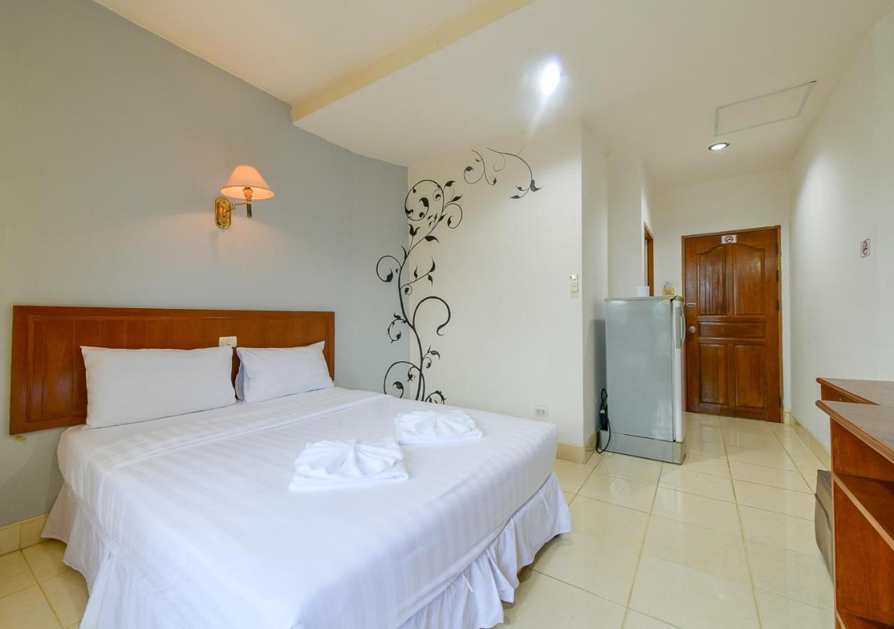 Sun & Beach Pattaya Exterior foto