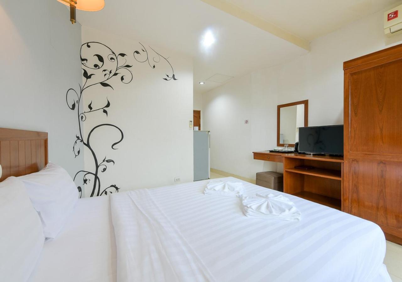 Sun & Beach Pattaya Exterior foto