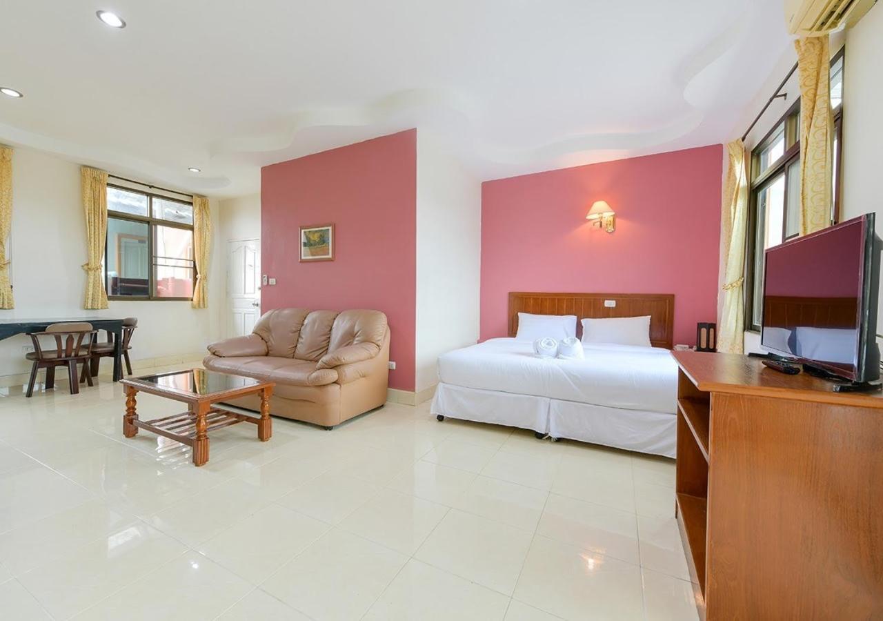 Sun & Beach Pattaya Exterior foto