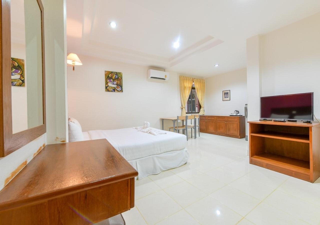 Sun & Beach Pattaya Exterior foto