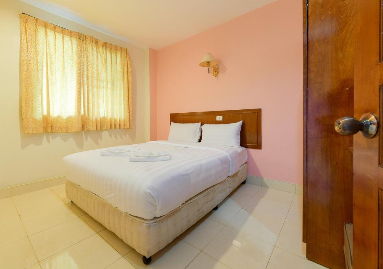 Sun & Beach Pattaya Exterior foto